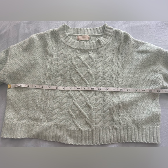 Knit sweater size S - Picture 2 of 4